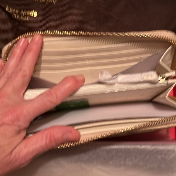 Kate Spade cream quilted handbag & matching wallet. Brand new! - Picture 11 of 15